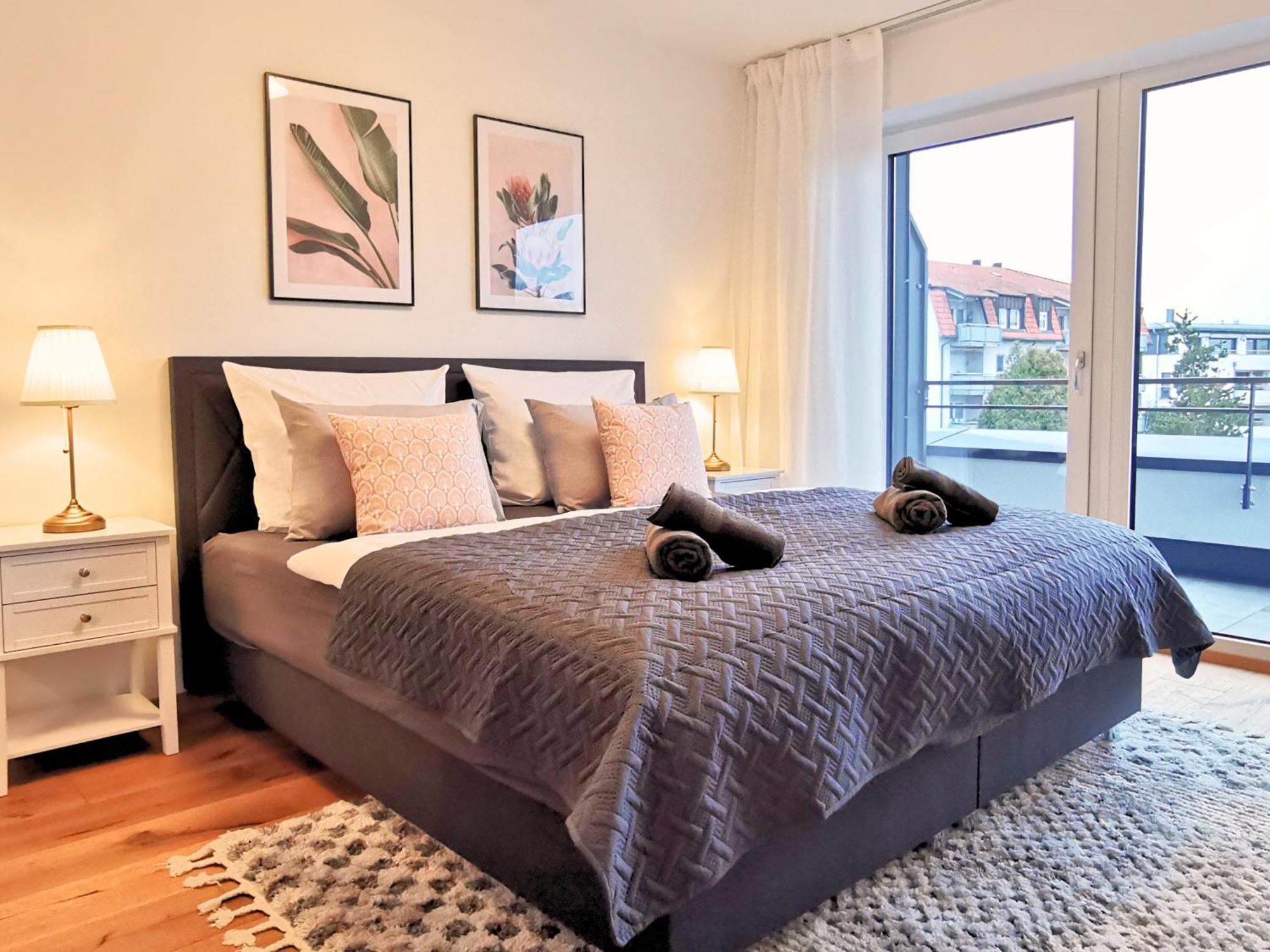 Fynbos Penthouse Deluxe, Balkon, Parkplatz Apartment Straubing Exterior foto